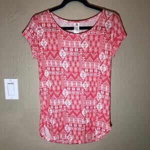 Honey & Lace Oakland tee l Red & white Aztec Sz XS